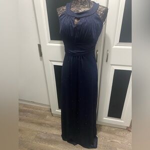 En Focus shinny dress size (6)